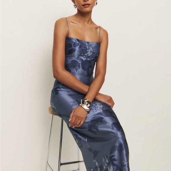 Reformation Frankie Silk in Trieste Border - Picture 3 of 8